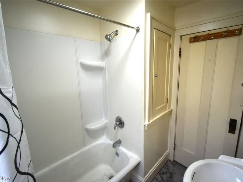 3885 W 135th Street, Cleveland, OH 44111 Photo 15