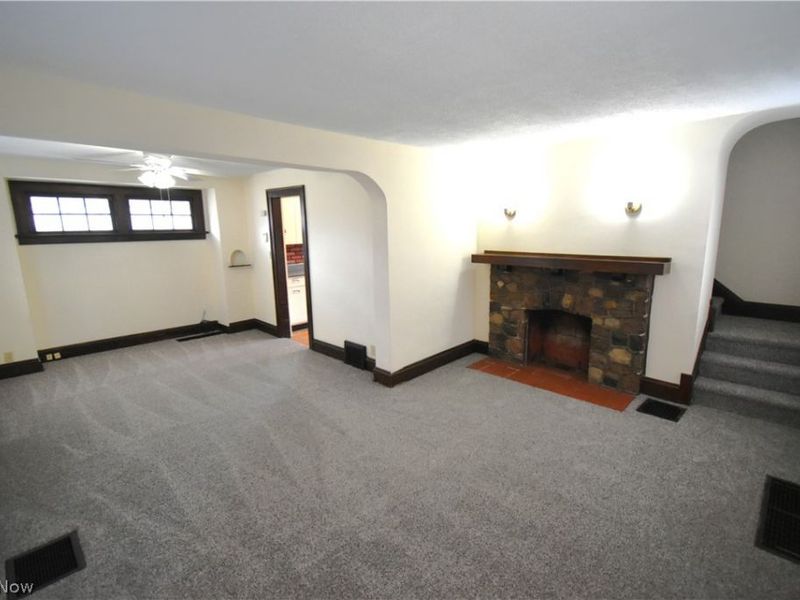 3885 W 135th Street, Cleveland, OH 44111 Photo 3