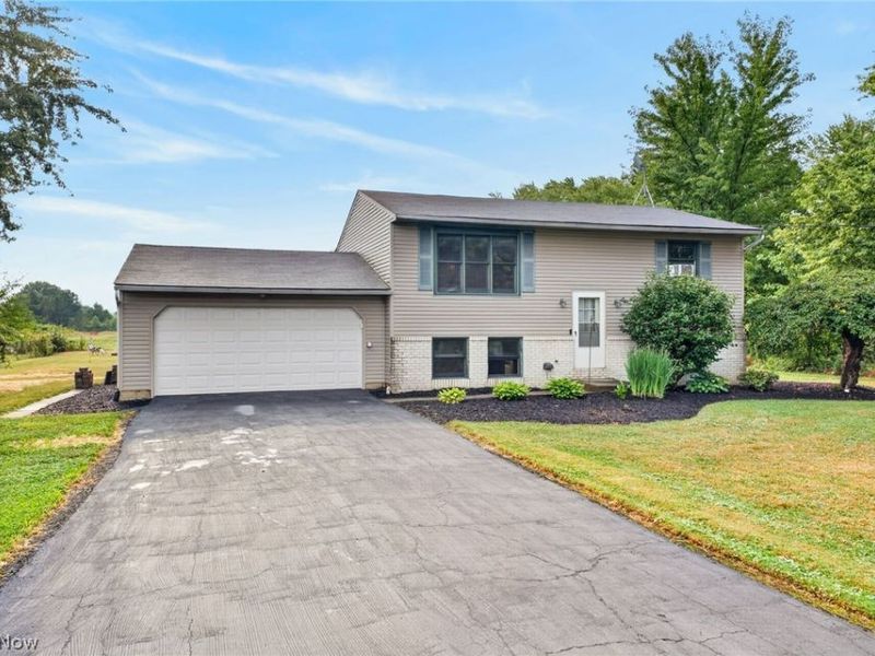 16761 Indian Hollow Road, Grafton, OH 44044 Photo 2