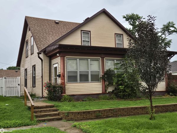 1326 Brick Street, Burlington, IA 52601