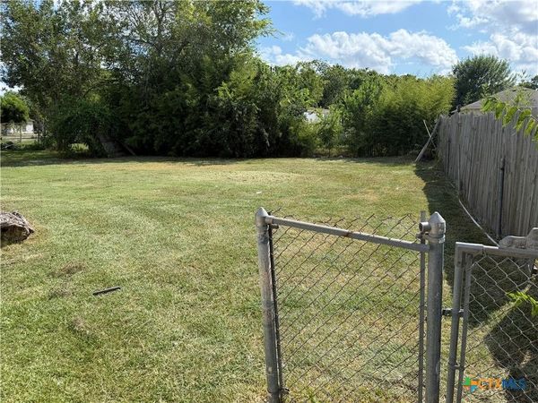 Lot 4 S Virginia , Port Lavaca, TX 77979