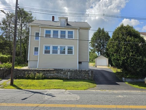 49 Oxford Ave, Dudley, MA 01571