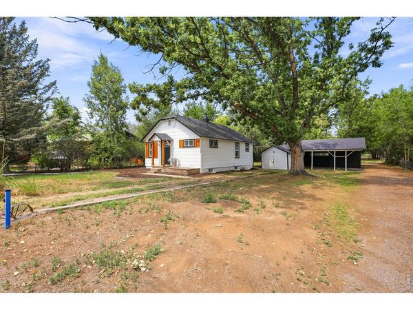823 4th St SE, Loveland, CO 80537