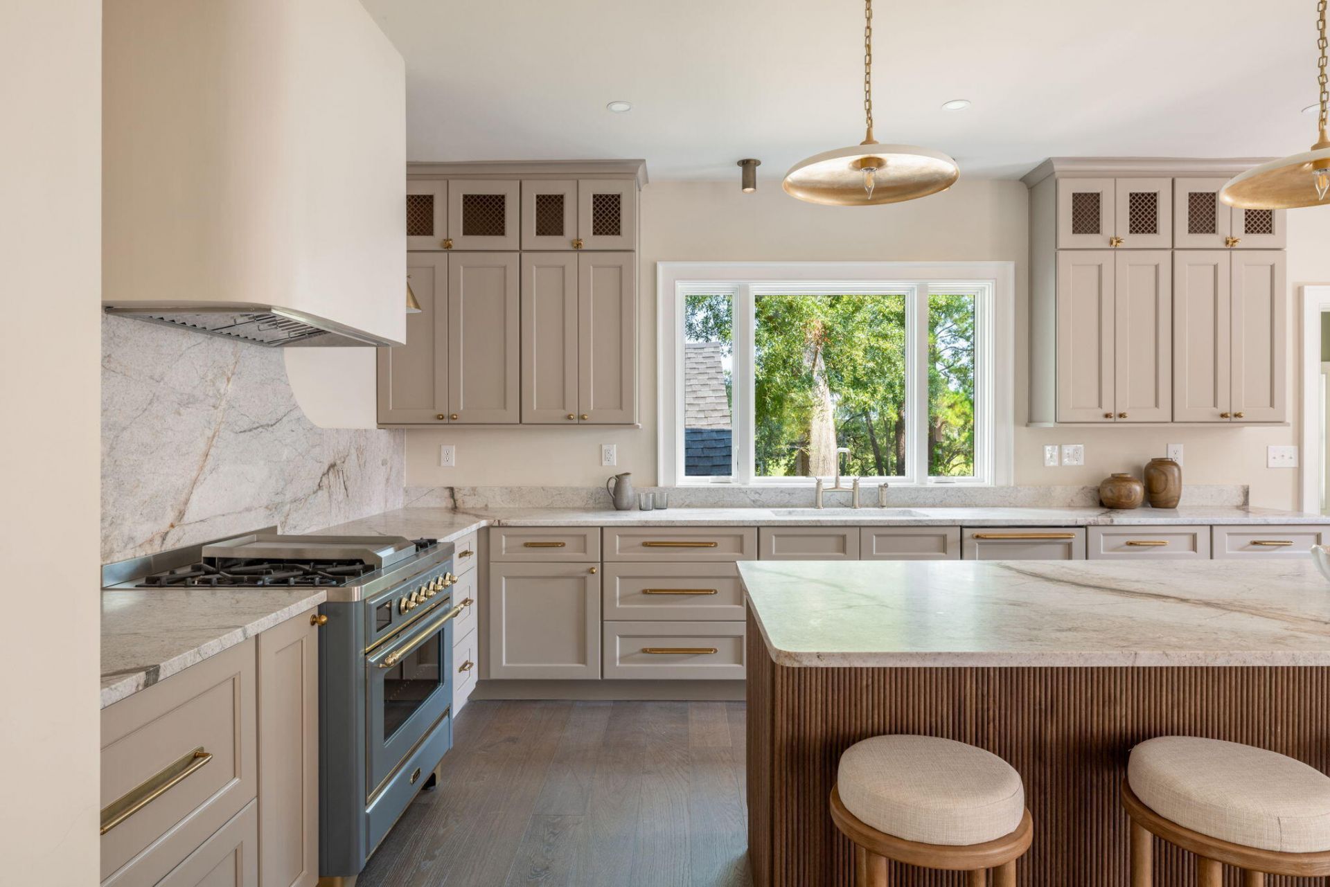 182 Gordon Street Photo 15