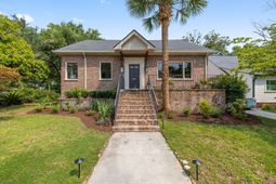182 Gordon Street photo 4