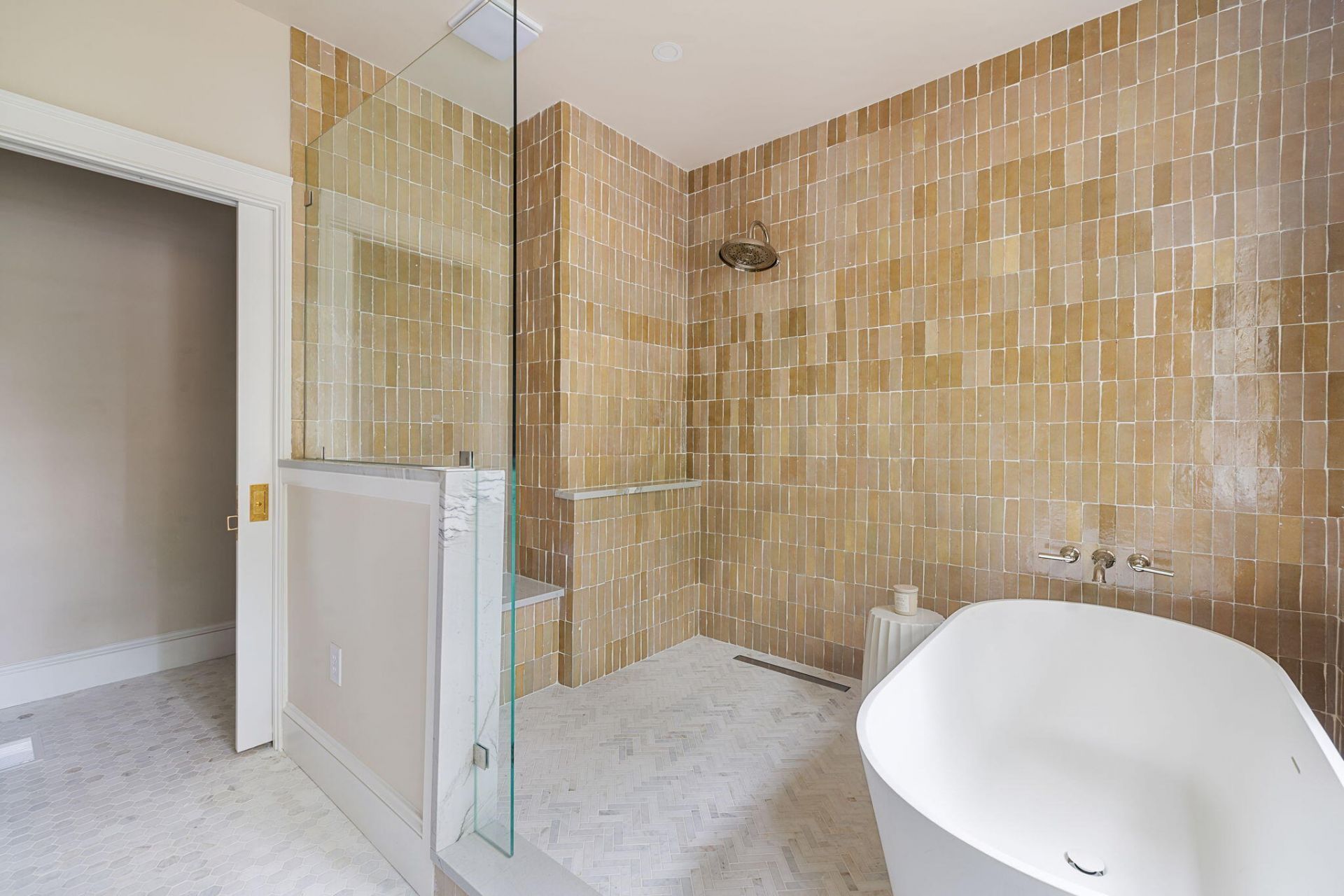 182 Gordon Street Photo 28