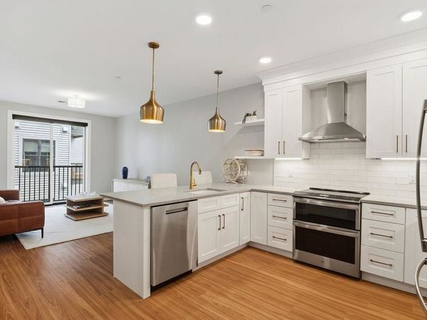 99 Foundry Place, Unit 301, Portsmouth, NH 03801