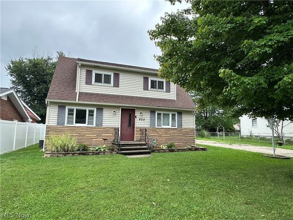 825 Lakewood Beach Drive , Sheffield Lake, OH 44054
