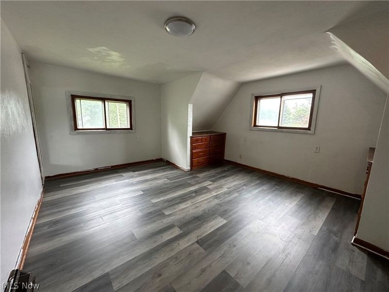 825 Lakewood Beach Drive, Sheffield Lake, OH 44054 Photo 14