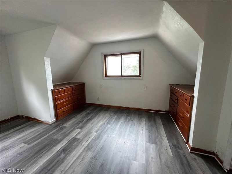825 Lakewood Beach Drive, Sheffield Lake, OH 44054 Photo 15