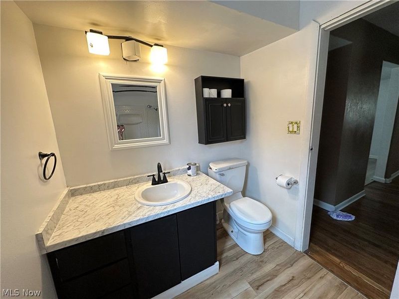 825 Lakewood Beach Drive, Sheffield Lake, OH 44054 Photo 7