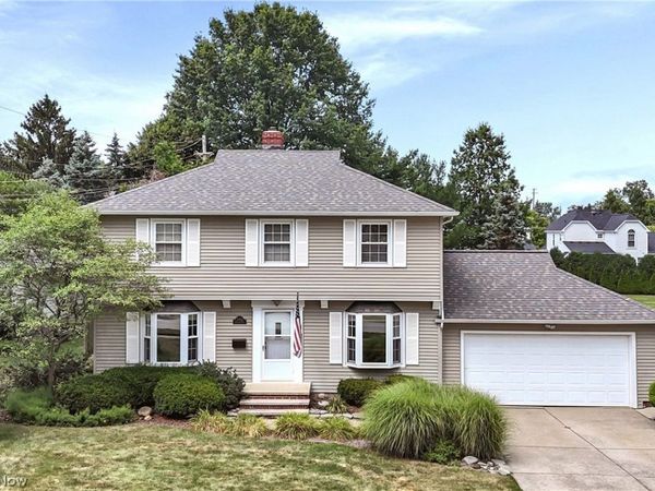 22424 Sunnyhill Drive , Rocky River, OH 44116