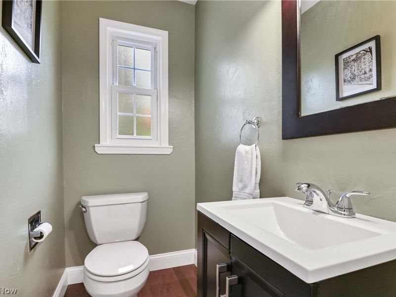 22424 Sunnyhill Drive, Rocky River, OH 44116 Photo 13