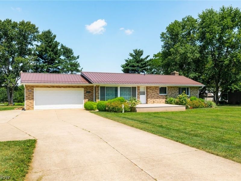 14138 Nussbaum Road, Dalton, OH 44618 Photo 1