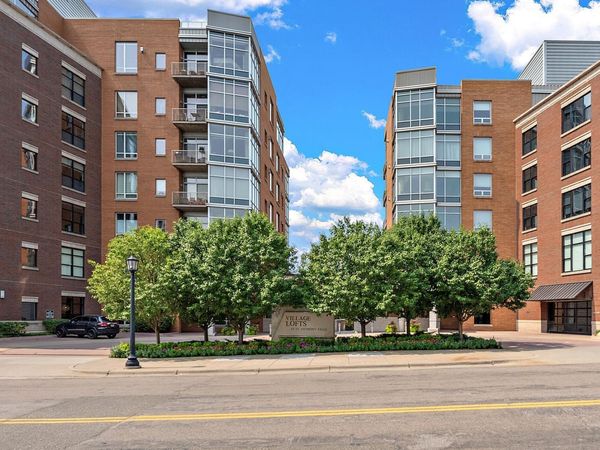 150 2nd Street NE, Unit B604, Minneapolis, MN 55413