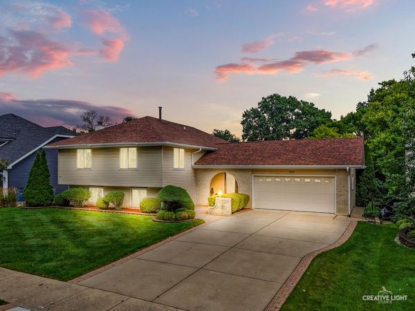 3149 Venard Road , Downers Grove, IL 60515