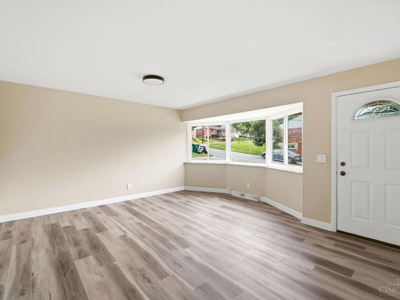 2751 Pickmeier Lane, Cincinnati, OH 45211 Photo 11