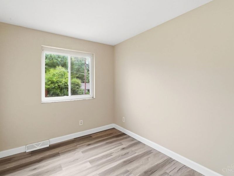 2751 Pickmeier Lane, Cincinnati, OH 45211 Photo 24