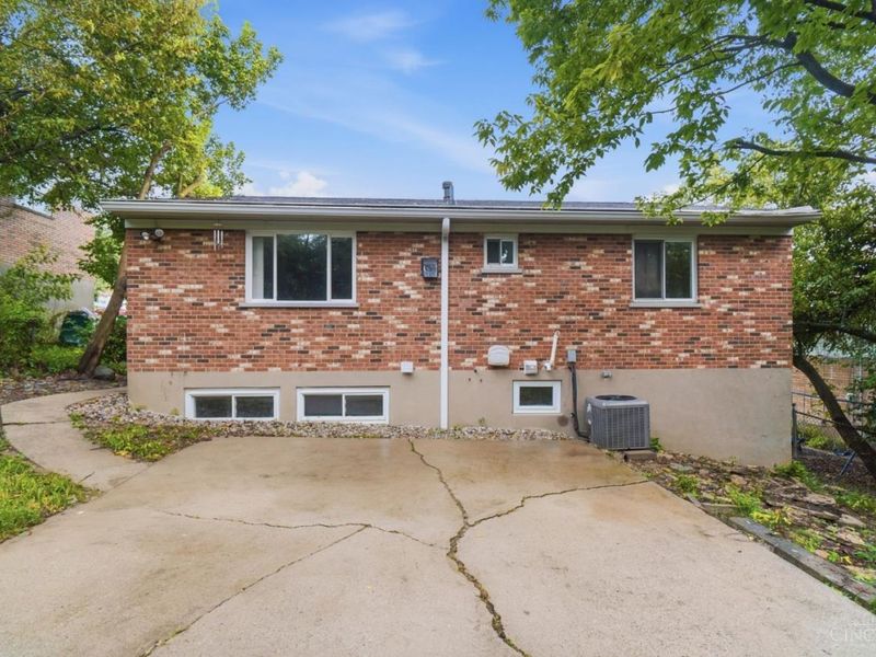 2751 Pickmeier Lane, Cincinnati, OH 45211 Photo 30