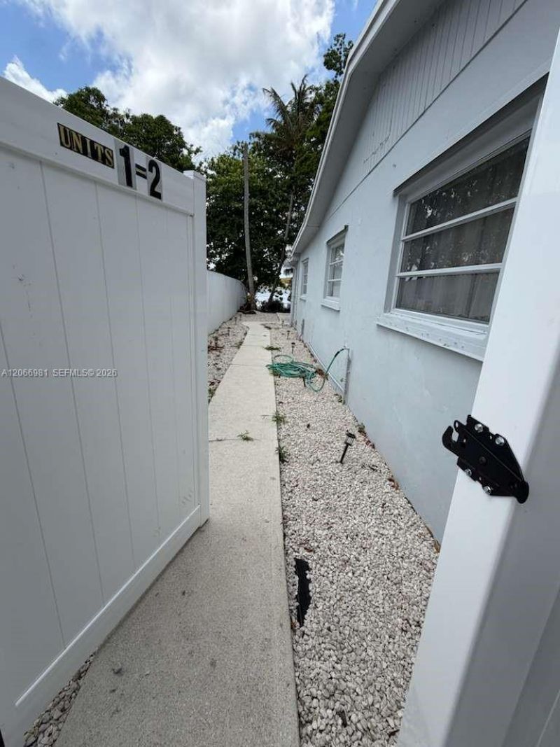 20302 NW 39th Ct , Miami Gardens, FL 33055 Photo