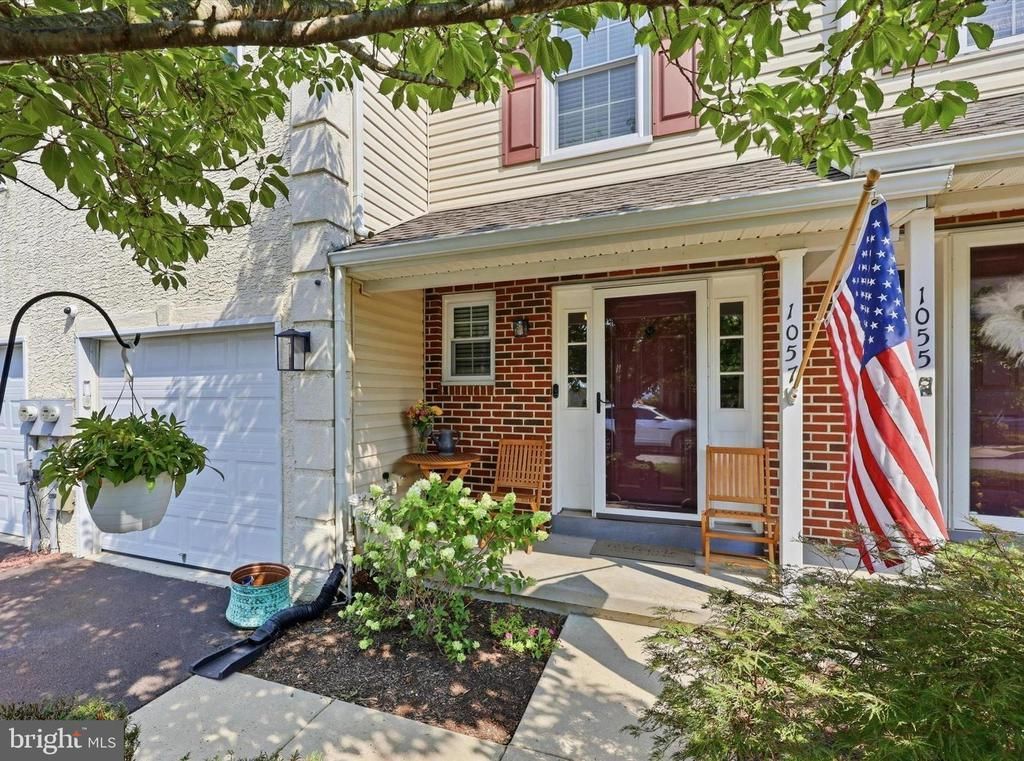 1057 ALMOND DRIVE, PHOENIXVILLE, PA 19460
