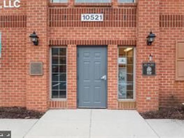 10521 CRESTWOOD, Unit 201, MANASSAS, VA 20109