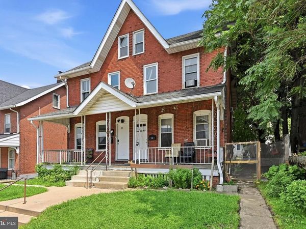 73 S 6TH AVENUE , COATESVILLE, PA 19320