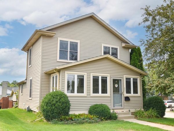 657 First STREET, Hartford, WI 53027
