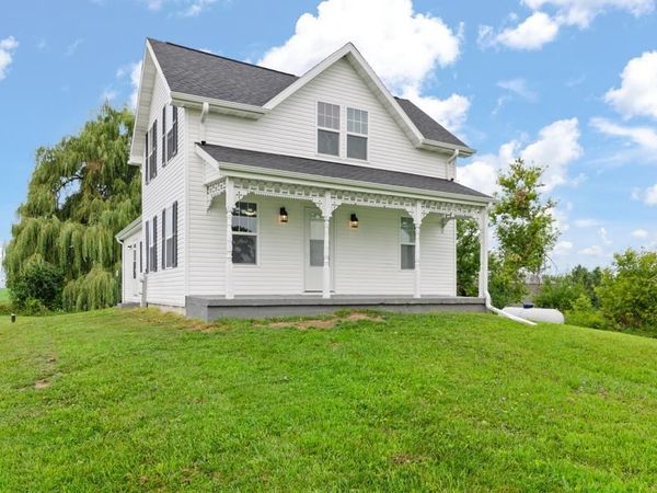 N2265 LAWN ROAD, Pulaski, WI 54162