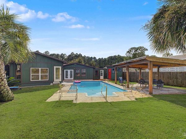 510 Riola Pl, Pensacola, FL 32506