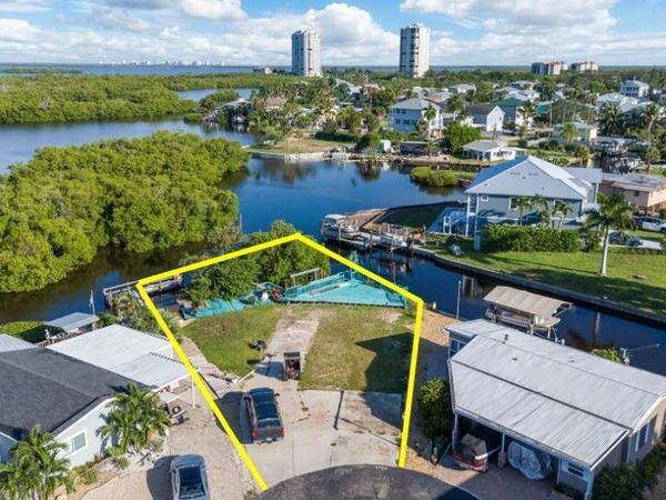 4785 Mali CT , BONITA SPRINGS, FL 34134