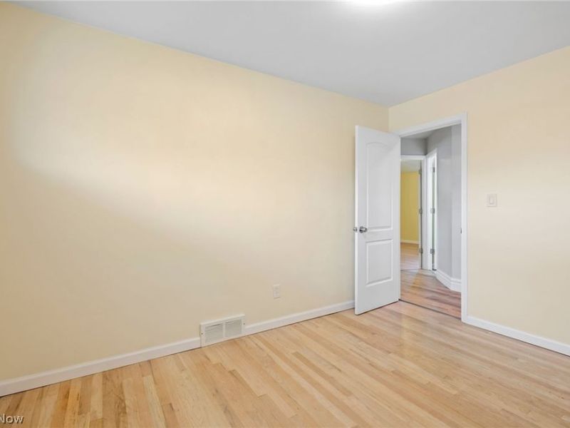 6904 Reid Drive, Parma Heights, OH 44130 Photo 14