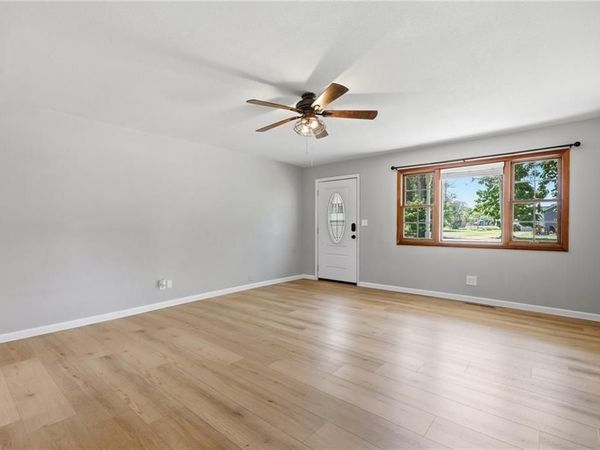 204 N Burnett Street, Girard, KS 66743