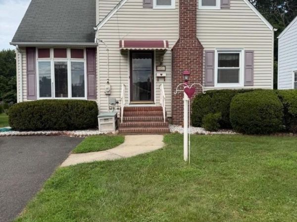 259 Chestnut St, Bound Brook, NJ 08805