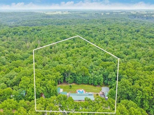 400 Georgee Rd, Jamestown, TN 38556