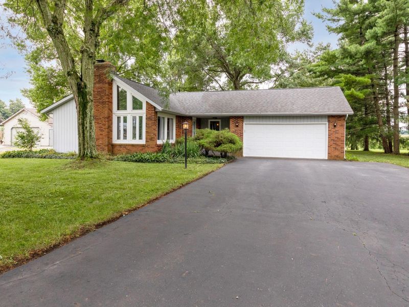272 Glenn Drive SW, Pataskala, OH 43062 Photo 3