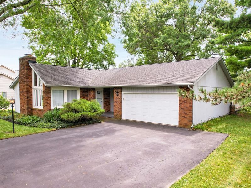 272 Glenn Drive SW, Pataskala, OH 43062 Photo 4