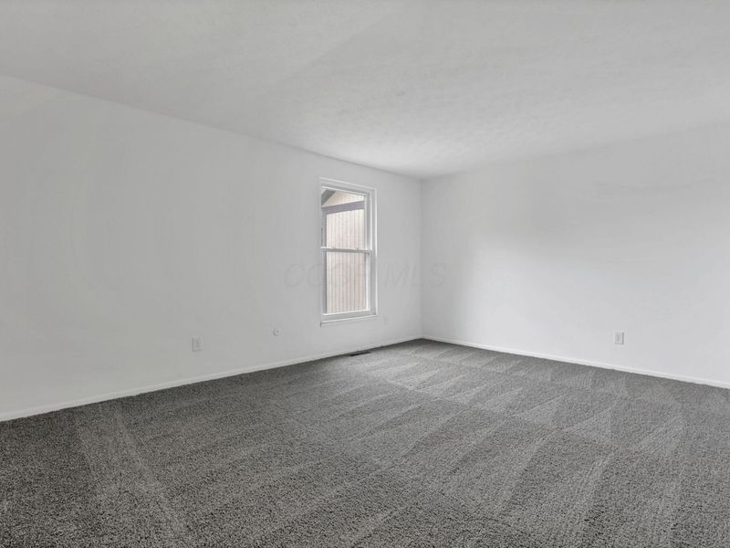 5866 Hallridge Circle , Columbus, OH 43232 Photo 25
