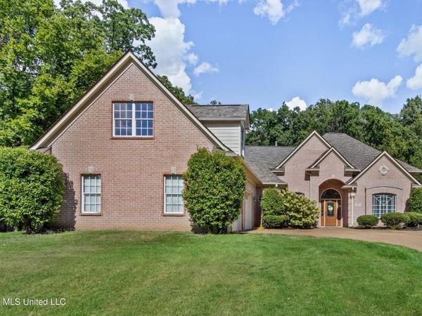 3300 Woodland Trace, Southaven, MS 38672
