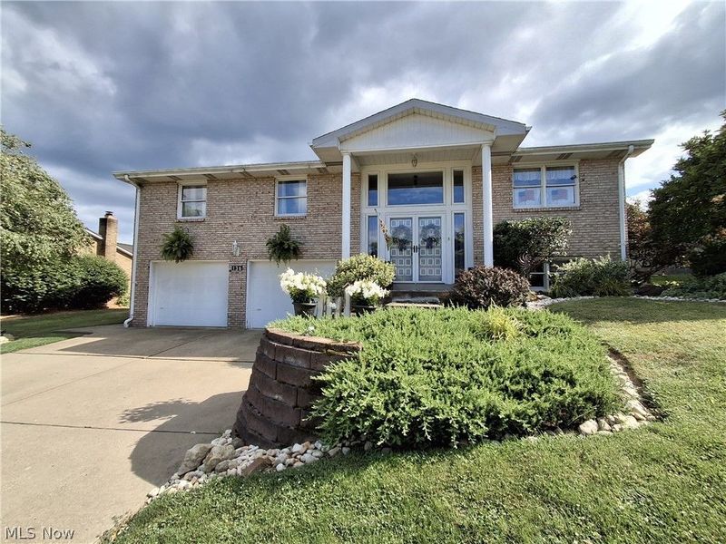 136 Tera Manor, Wintersville, OH 43953 Photo 2