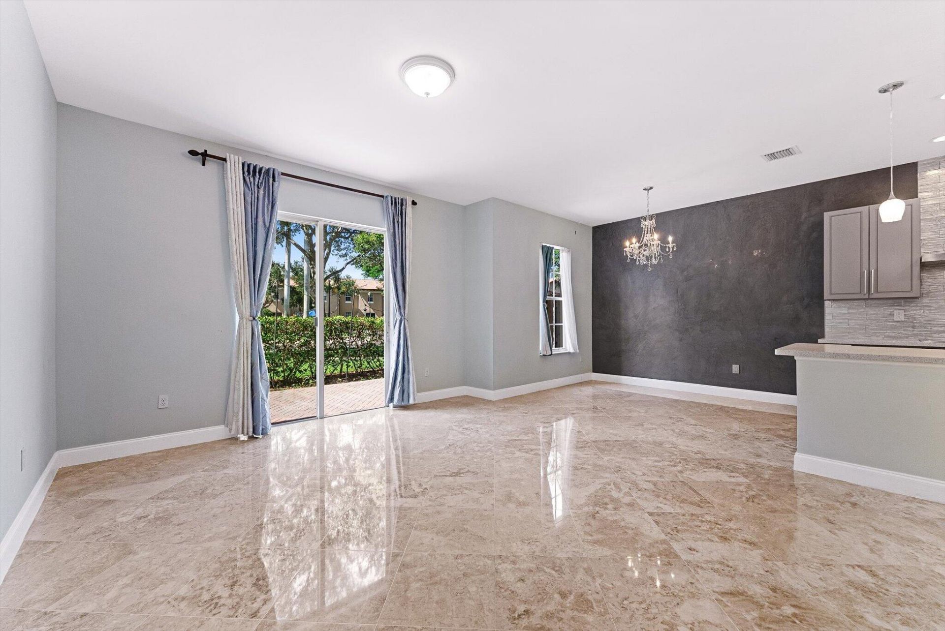 6884 Julia Gardens Drive, Coconut Creek, FL 33073 Photo
