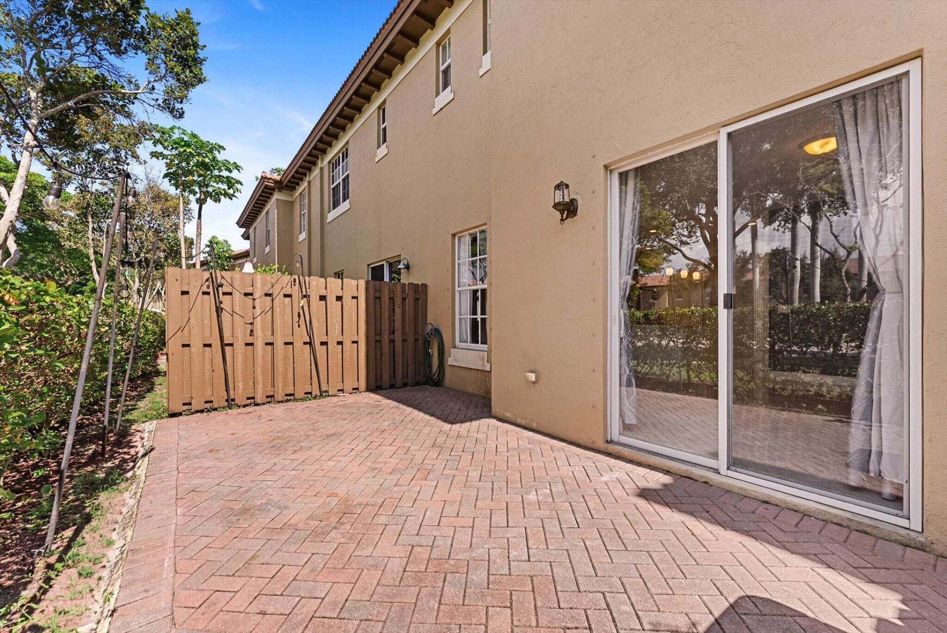 6884 Julia Gardens Drive, Coconut Creek, FL 33073 Photo