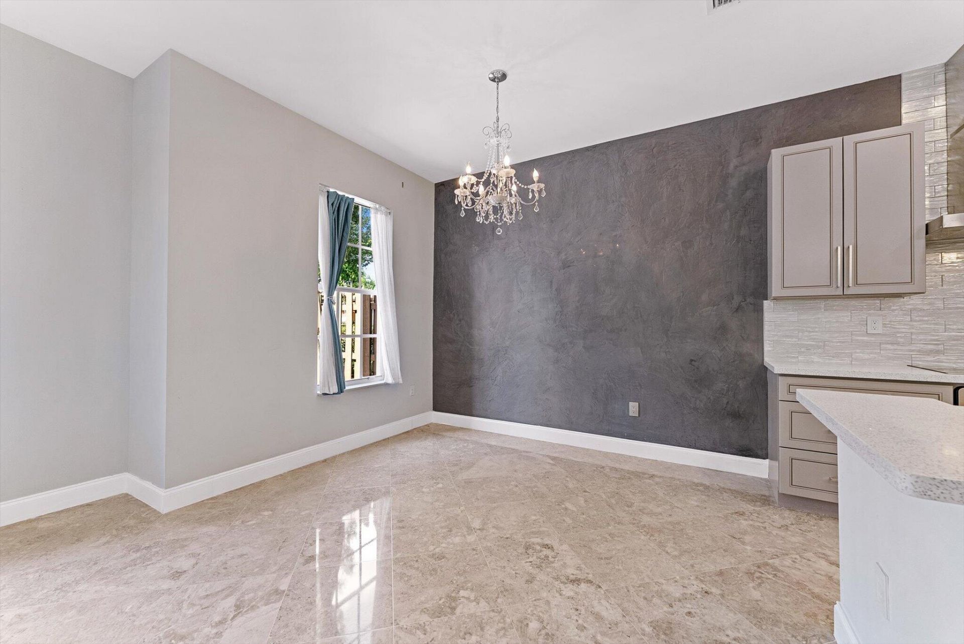 6884 Julia Gardens Drive, Coconut Creek, FL 33073 Photo