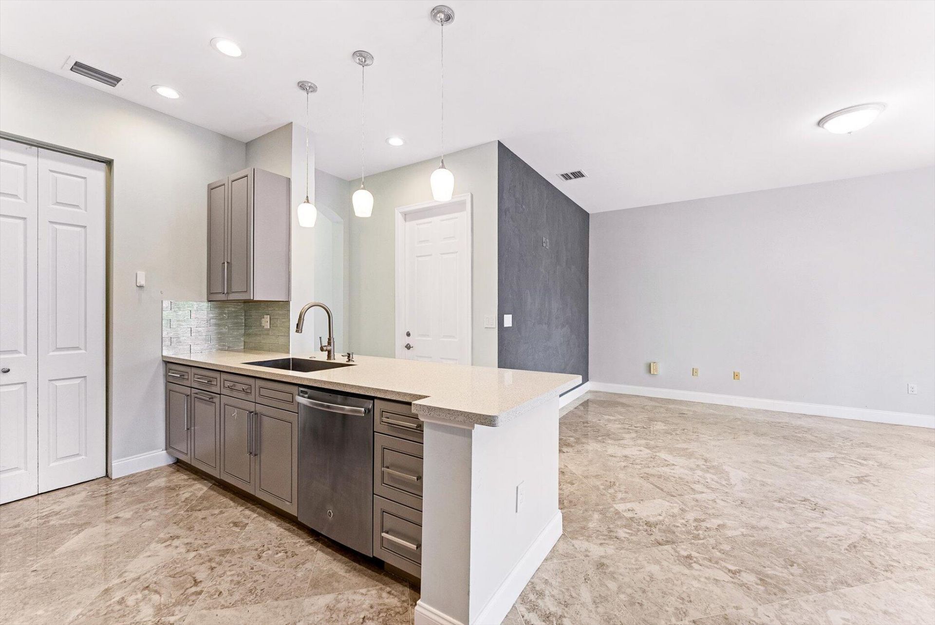 6884 Julia Gardens Drive, Coconut Creek, FL 33073 Photo