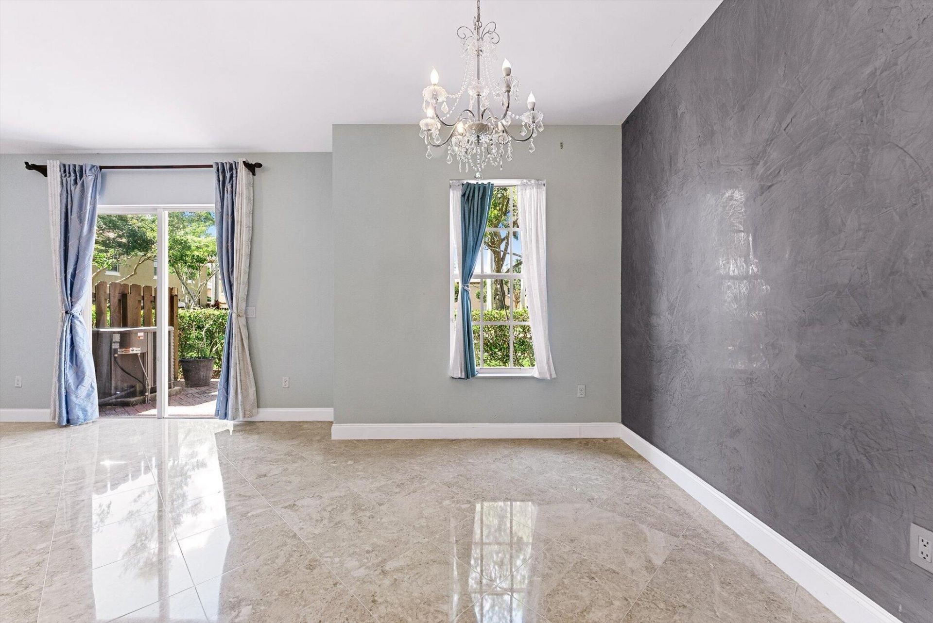 6884 Julia Gardens Drive, Coconut Creek, FL 33073 Photo