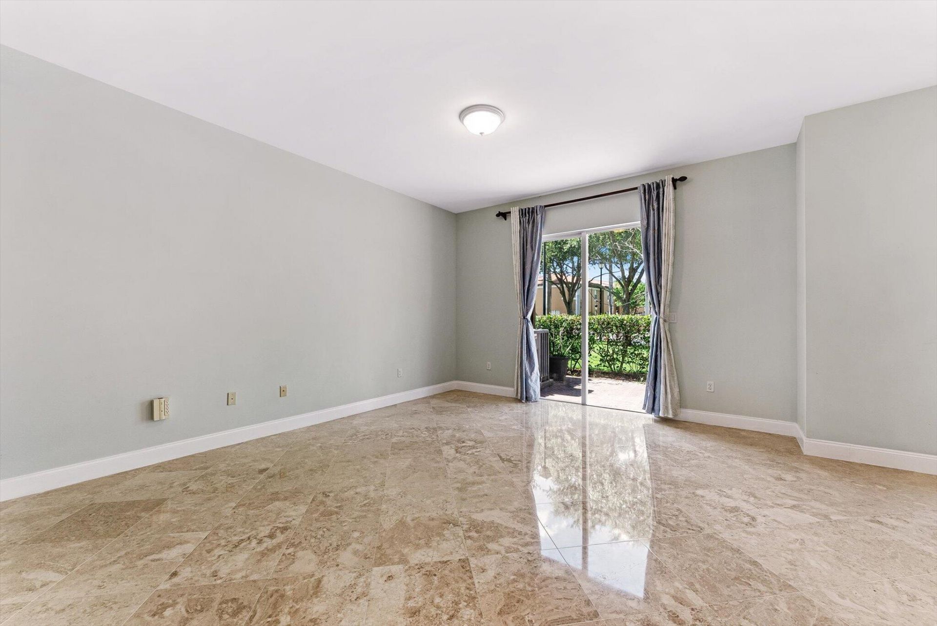 6884 Julia Gardens Drive, Coconut Creek, FL 33073 Photo