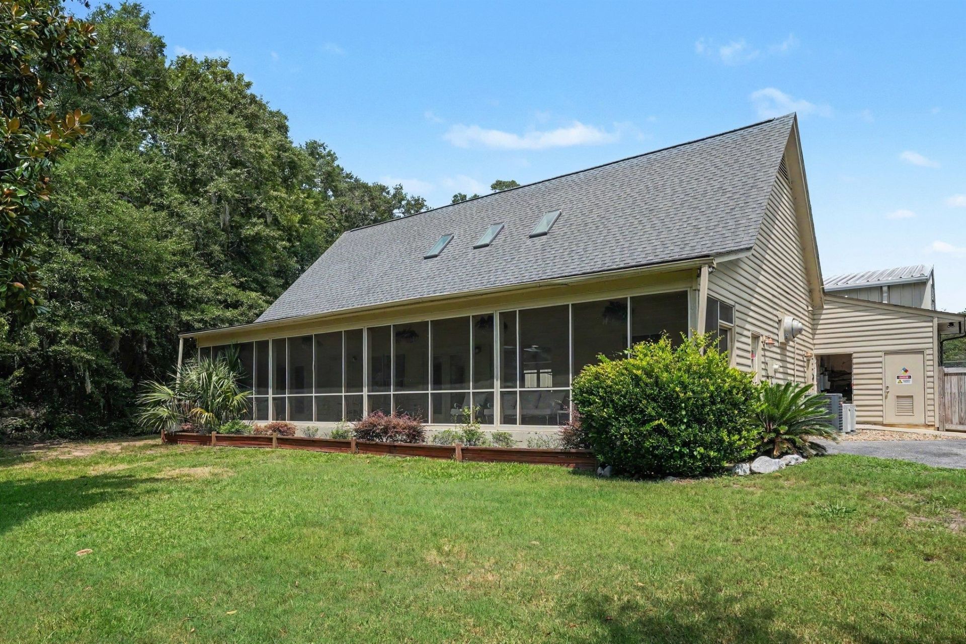 501 Maison Dr. Photo 36