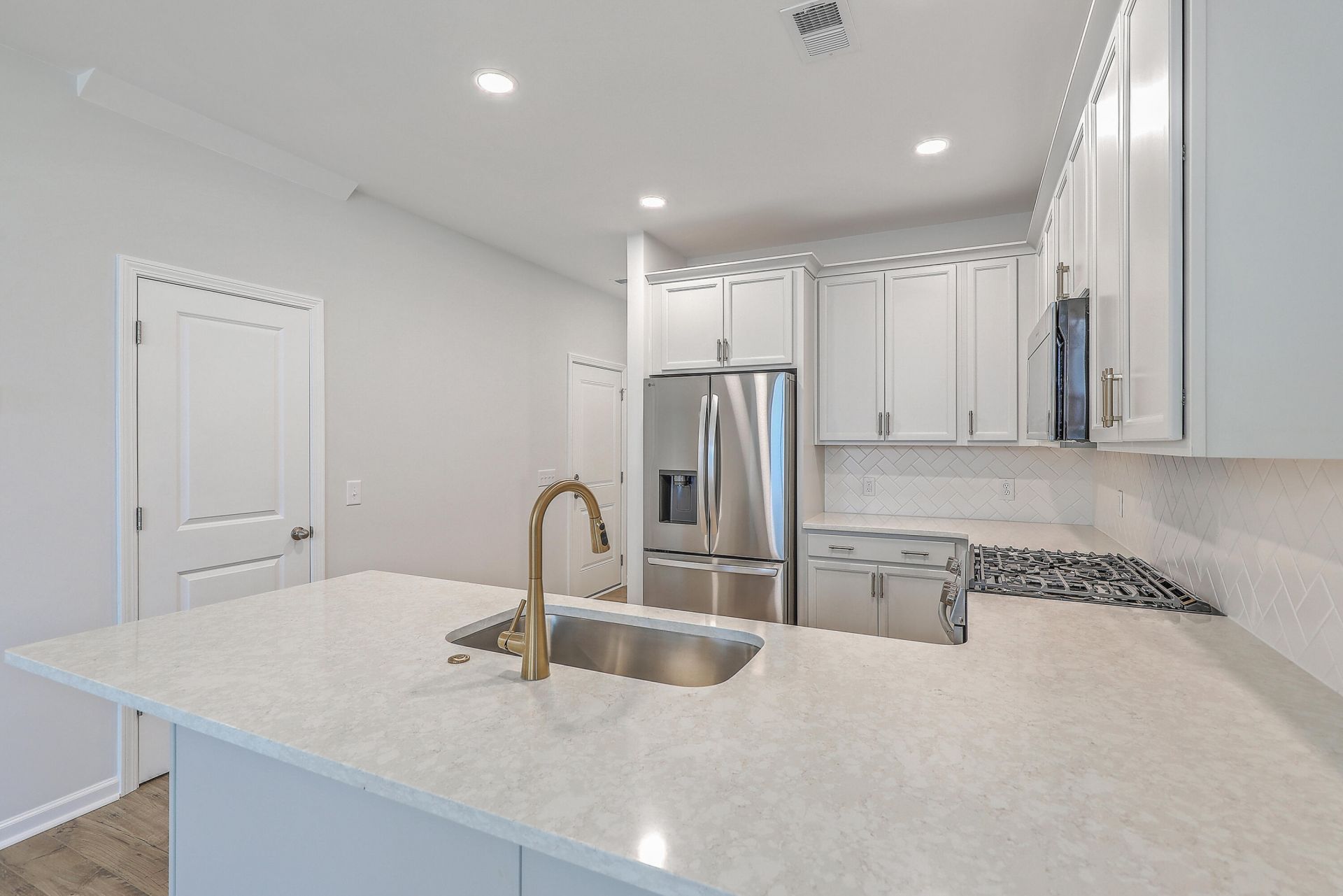 8734 Revival Road Photo 7