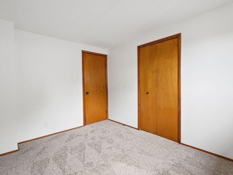 5188 Hacket Drive , Columbus, OH 43232 Photo 18