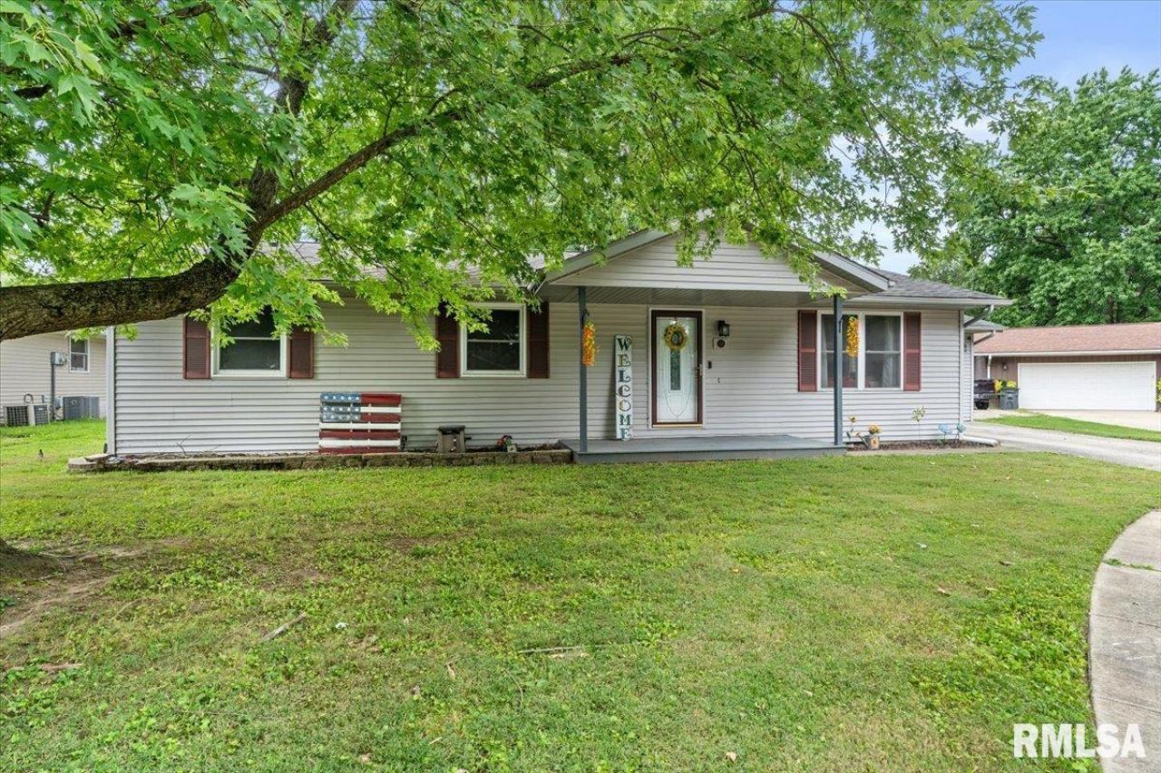 34 Mueller Court, Riverton, IL 62561 Main Photo